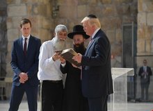 ترامپ، ملت مظلوم فلسطین را به غاصبان فلسطین فروخت