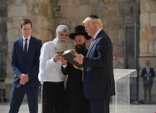 ترامپ، ملت مظلوم فلسطین را به غاصبان فلسطین فروخت