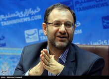 کنایه تند نماینده تهران به اظهارات اخیر احمدی‌نژاد درباره حدادعادل/ موسوی:  انسان از دستبوسی فرح به دستبوسی امام برسد خیلی شرف دارد تا..

