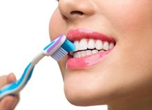 بعد از هر وعده غذایی باید مسواک بزنیم؟
