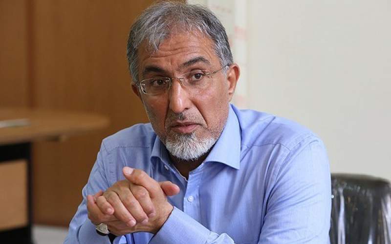 راغفر: بورس تبدیل به « قمار خانه» شده است/ سران قوا چرا باید پس از تجمع سازمان یافته برخی افراد فوراً دویست میلیون دلار از پول مردم را به بورس تزریق کنند؟