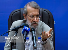 درخواست لاریجانی از افراد و جریان‌های سیاسی برای کنار گذاشتن اختلافات
