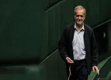 «مسعود پزشکیان» هنوز نماینده مجلس و عضو کمیسیون بهداشت است؟ / تداوم حضور اسامی وزرای دولت در میان اعضای پارلمان در سامانه مجلس