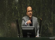 نماینده مجلس: دولت بازار را رها کرده است