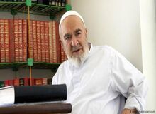 ویدئویی کمتر دیده شده از مرحوم آیت الله منتظری درباره نحوه برخورد با معترضان/FILM