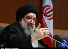 آیت الله خاتمی: خوشبختانه سپاه به حوادث خوزستان ورود کرد و ماجرا جمع شد/  دشمن می خواهد جوانان ما با «شهوت» آشنا شوند