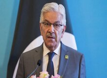پاکستان «جنگ آشکار» علیه طالبان را اعلام و کابل را بمباران کرد ؛ وزیر دفاع پاکستان: وارد جنگی آشکار با افغانستان شده‌ایم/ صبر ما به پایان رسیده است