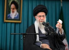 آیت الله خامنه‌ای: به‌رغم همه سختی‌ها و تنگدستی‌ها، نقاط مثبت فراوانی برای حرکت در جهت اسلام و انقلاب در کشور وجود دارد