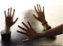 پسردایی ام به من تجاوز کرد، اما مادرش مرا مقصر دانست/ قبل از او، شوهر عمه ام مرا آزار داد
