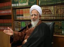 جوادی آملی: زنان در دوره رضاخان از حقوق ابتدایی محروم بودند/ مساجد به صورت انبار کاه و کنف درآمد