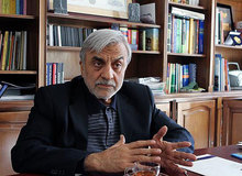 هاشمی طبا: کرونا منازعات سیاسی را کاهش نمی دهد/ در بحث مدیریت کرونا، توان دولت ما همین است