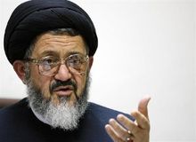 اکرمی، عضو جامعه روحانیت مبارز: فصل محجبه کردن زنان زمستان بود که از دست رفت/ مرد وقتی زنی خوشگل‌تر از زن خودش ببیند دلش می‌رود و خانواده از هم می‌پاشد/ بیشتر زنان مشغول شوهرداری هستند