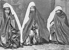 نخستین زنان ایرانی که به مسافرت خارجه رفتند/ دومی کور به اتریش رفت و کور هم برگشت!