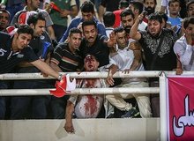 اتفاق جدید در باشگاه فرهنگی - ورزشی پرسپولیس؛ هوادار زیر مشت و لگد!