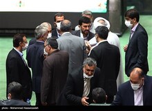  پرونده سازی برای مدرس خیابانی/ حمله نمایندگان مجلس یازدهم به جهانگیری/ آقای جهانگیری یک کمی هم به فکر مردم باشید/  بگو ارزهای ۴۲۰۰ تومانی کجا خرج شد؟