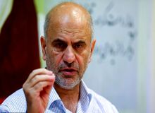 فرشاد مومنی: به موازات گرانی‌ها با گسترش و تعمیق فقر شاهد افزایش فقر و بزهکاری اطفال هستیم 