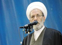 امام جمعه مشهد: بی حجابی زنان موجب شعله ور شدن غریزه جنسی می شود