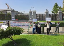 تجمع مخالفان لایحه حجاب در مقابل مجلس! + عکس