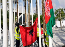 ترامپ برنامه اسکان پناهندگان را متوقف کرد/ آینده نا‌مشخص پناه‌جویان افغان در آلبانی