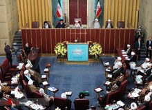بیانیه مجلس خبرگان:رئیس جمهور ، وزرای اقتصادی را تغییر دهد 