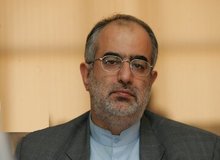 مشاور روحانی: رسایی و ثابتی هر چه بیشتر حرف بزنند، بهتر است!