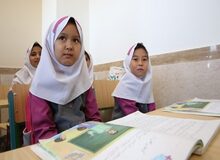 عضو کمیسیون آموزش مجلس: تعداد زیادی از اتباع غیرمجاز هنوز بلاتکلیف هستند/ وزارت کشور تصمیمات احتمالی جدید را سریع تر اعلام کند