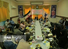 عکس برگردان/ برکناری رییس دانشگاه ساوه بدلیل نصب بنر بزرگ فرهاد رهبر و ولایتی در نشست خبری خود
