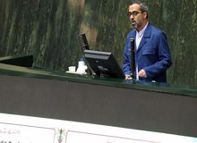 ادعای جالب نماینده مجلس درباره مخالفان واکسیناسیون/ ایزدخواه: با جوانان حزب‌اللهی که با واکسیناسیون اجباری مخالفت می‌کنند، برخورد قضایی نکنید