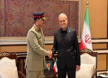 تاکید پزشکیان و فرمانده ارتش پاکستان بر توسعه همکاری‌ها و تقویت امنیت منطقه