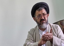 اکرمی: قالیباف آمده انتقام سال 92 را بگیرد و برود