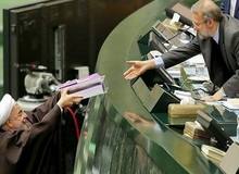 روایت تصویری از تقدیم بودجه سال ۹۶ به مجلس
