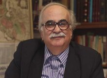 خسرو معتضد: بنی صدر خائن نبود بلکه پررو بود/ پدر بنی صدر طرفدار رژیم پهلوی بود/ بنی صدر جاسوس نبود