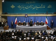 راهی جز همگرایی برای نجات جهان اسلام وجود ندارد/ شگفتا که برخی دولت‌های اسلامی از موفقیت ملت سوریه و عراق در برابر تروریسم اندوهگین هستند/ مسیر دولت، تحقق اقتصاد مقاومتی است 