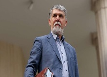 جدیدترین نظر وزیر ارشاد درباره مهدی یراحی: ما نمی‌خواهیم هنرمندان ما احساس بن بست پیدا کنند/ اخلاق حرفه‌ای اقتضا می‌کند که انسان به تعهدات خود عمل کند، اما یراحی بر آن مبنا عمل نکرد
