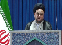 امام جمعه اصفهان: شادی و سرمستی دشمنان در سقوط بشار اسد زودگذر است 