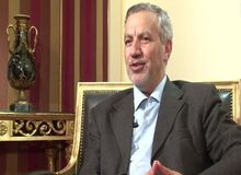 مهاجرانی: ظریف دست گل به آب داد؛ اول، ماجرای دیپلماسی و میدان، حالا هم بحث خستگی مردم و حاکمان