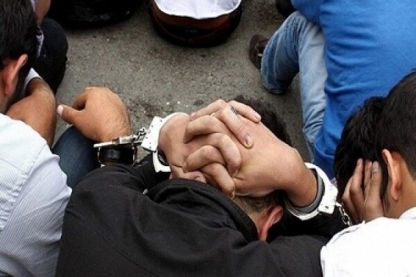 جانشین فرمانده کل انتظامی: پلیس باید در خیابان‌ها بر اساس فرهنگی که حاکم است باید تذکر امر به معروف و نهی از منکر را داشته باشند / با هنحارشکنان در همان صحنه ارتکاب جرم برخورد می کنیم