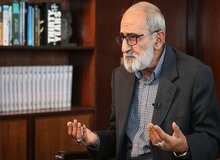شریعتمداری: پدیده خانمان‌برانداز و عفت‌سوز کشف حجاب به «نیمه‌عریانی» کشیده شده/ لایحه حجاب توسط عوامل داخلی دشمن با فریب سه قوه قضائیه و مقننه و مجریه ارائه شد