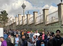 گفت و گو با مالباختگان «کوروش کمپانی»/ مرد مالباخته: دچار مشکلات روانی شدیم، آشنایان از من پاسخ می خواهند/ مرد جوان: ۲۰ آیفون ثبت نام کردم۱۶ تا دادند؛ فامیل با من حرف نمی زند چون چیزی نگرفته اند/ زن جوان: سلبریتی‌ها را مجازات کنید