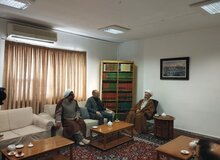 انتقاد تند یک مرجع تقلید از طرح تعطیلی شنبه ها /برخی نمایندگان یک برگ از قانون اساسی را نخوانده‌اند /معاون پزشکیان: اجازه تعطیلی شنبه ها را نمی‌دهیم
