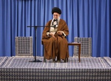 رهبر معظم انقلاب: هر جا به حضور ما در مقابله با استکبار نیاز باشد کمک خواهیم کرد