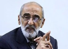 انتقاد شریعتمداری از توجه به اقلیت‌ها در دولت جدید: اظهارات ظریف با قانون اساسی و مبانی صریح اسلامی در تناقض بود / چه کاره‌اید و از کدام جایگاه، شیعه بودن را در گزینش اعضای کابینه، خصوصیت منفی تلقی کرده‌اید؟