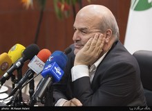 رئیس سازمان محیط زیست: انواع فحش‌های خواهر و مادر را نثارم کردند/ خودرو ایرانی سوار نشوید
