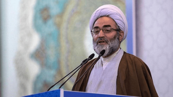 امام جمعه رشت: تنگه هرمز به فرموده رهبر بسته خواهد ماند/ امیران و پادشاهان «موش‌آب‌کشیده» عرب فهمیدند آمریکا به دردشان نمی‌خورد/ سفر ترامپ به چین «ذلت‌بار» بود