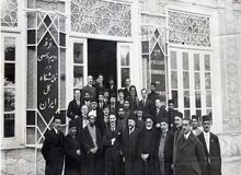  محمدتقی بهار و برخی از نمایندگان مجلس شورای ملی در نمایشگاه گل‌ ایران+عکس