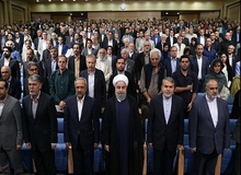 کدام هنرمندان به دیدار رئیس دولت دوازدهم شتافتند+اسامی و عکس