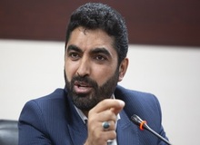 انتقاد تند نماینده عضو جبهه پایداری از پوشش زنان / راستینه: این نوع پوشش قابل قبول جامعه و بچه های انقلابی نیست/ نیروی انتظامی در خواب خرگوشی فرو نرود