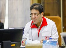 واردات ۱۲ میلیون دُز واکسن دانش‌آموزی کرونا/ کریم همتی:  ۸۰ درصد واکسن های کرونا توسط هلال احمر وارد شده اند
