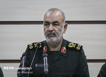 سردار سلامی: شخصیت آیت الله مصباح شهید شد