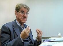 وکیل خانواده مهسا امینی: عمل جراحی مهسا امینی در ۱۵ سال پیش ارتباطی با مرگ او نداشته / نظریه پزشکی قانونی را در صورت تأیید پزشک معتمدمان می‌پذیریم
